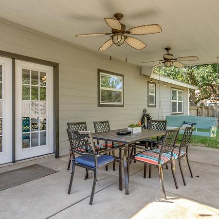 Cozy 4 Bedroom Home Blocks To Main Street And Wineries Fredericksburg Esterno foto
