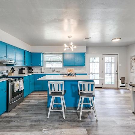 Cozy 4 Bedroom Home Blocks To Main Street And Wineries Fredericksburg Esterno foto