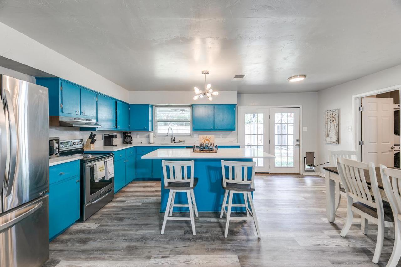 Cozy 4 Bedroom Home Blocks To Main Street And Wineries Fredericksburg Esterno foto