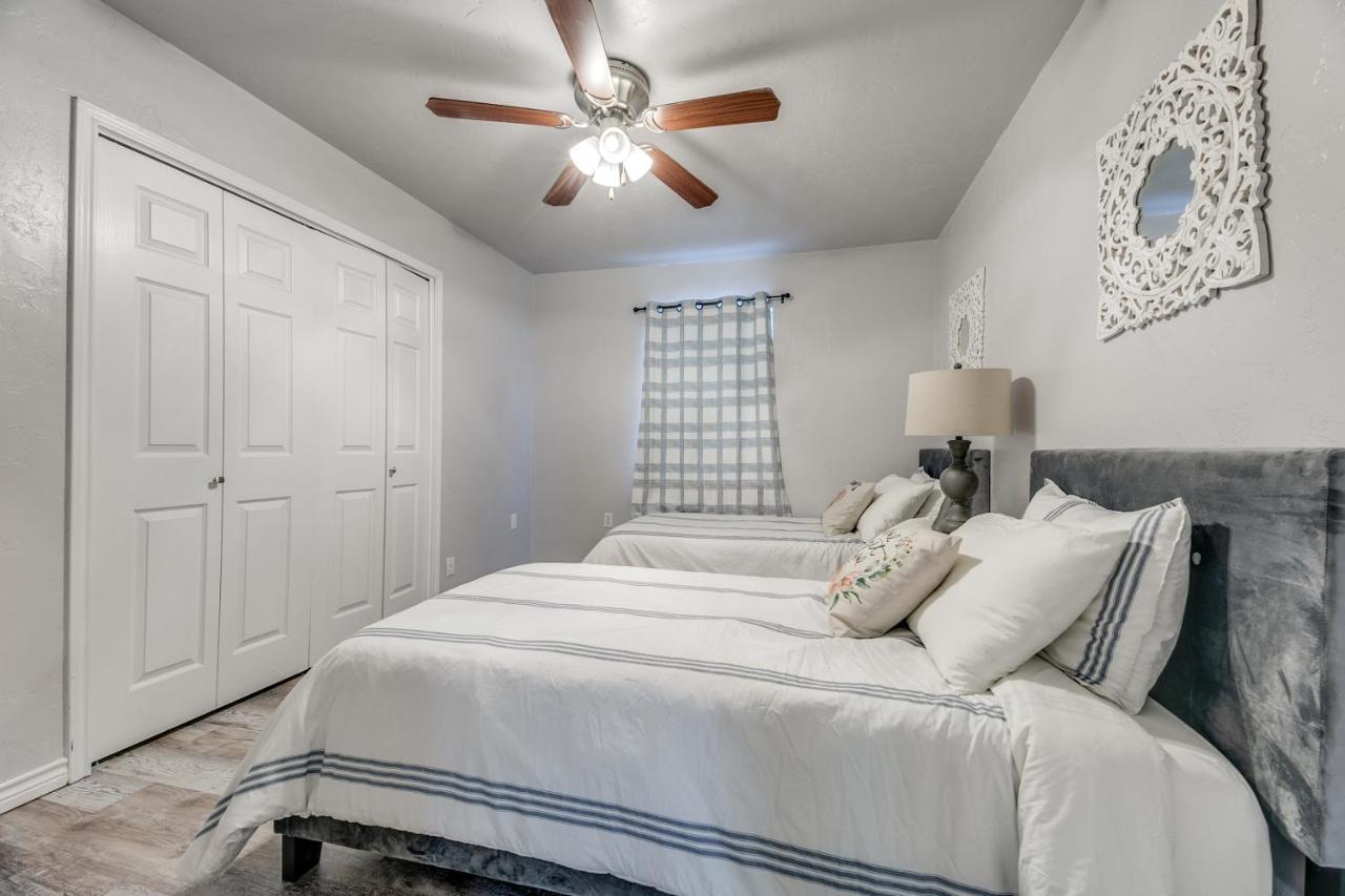 Cozy 4 Bedroom Home Blocks To Main Street And Wineries Fredericksburg Esterno foto
