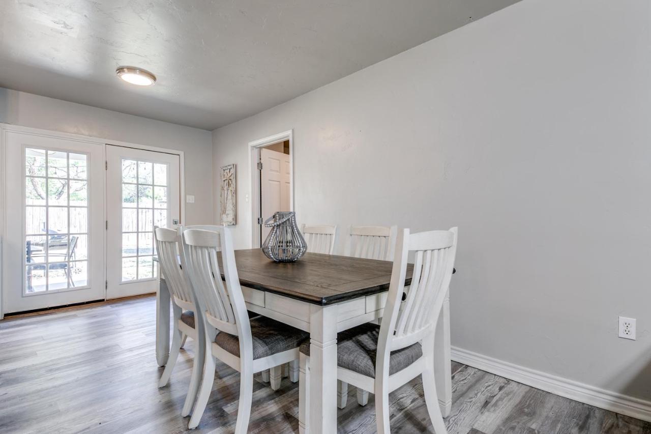 Cozy 4 Bedroom Home Blocks To Main Street And Wineries Fredericksburg Esterno foto